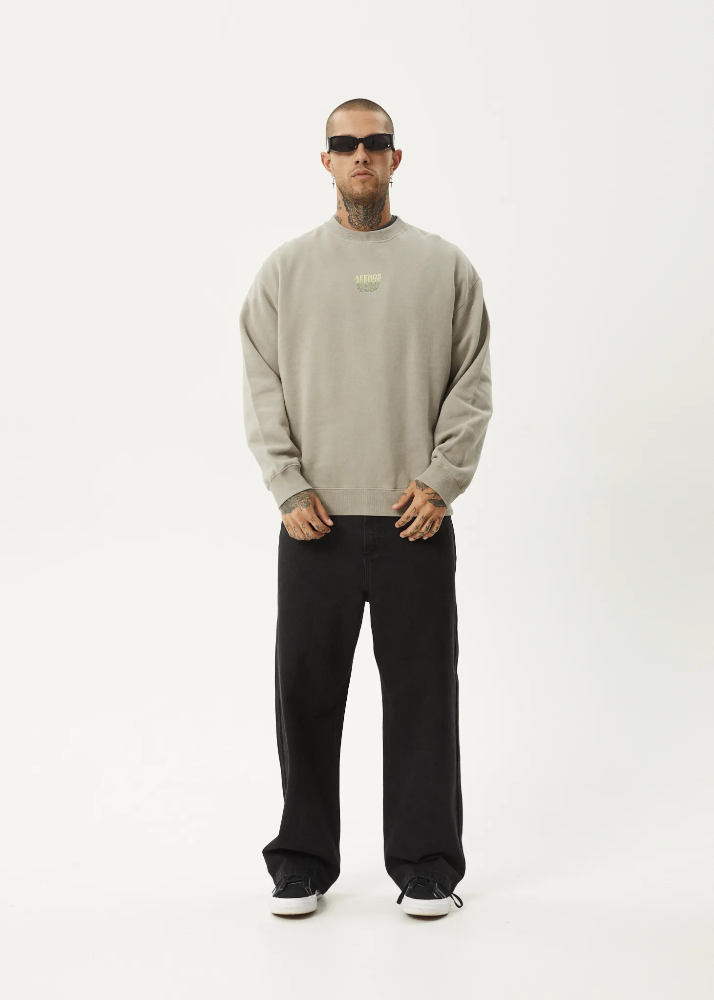 AFENDS Mens Repeat - Crew Neck - Olive