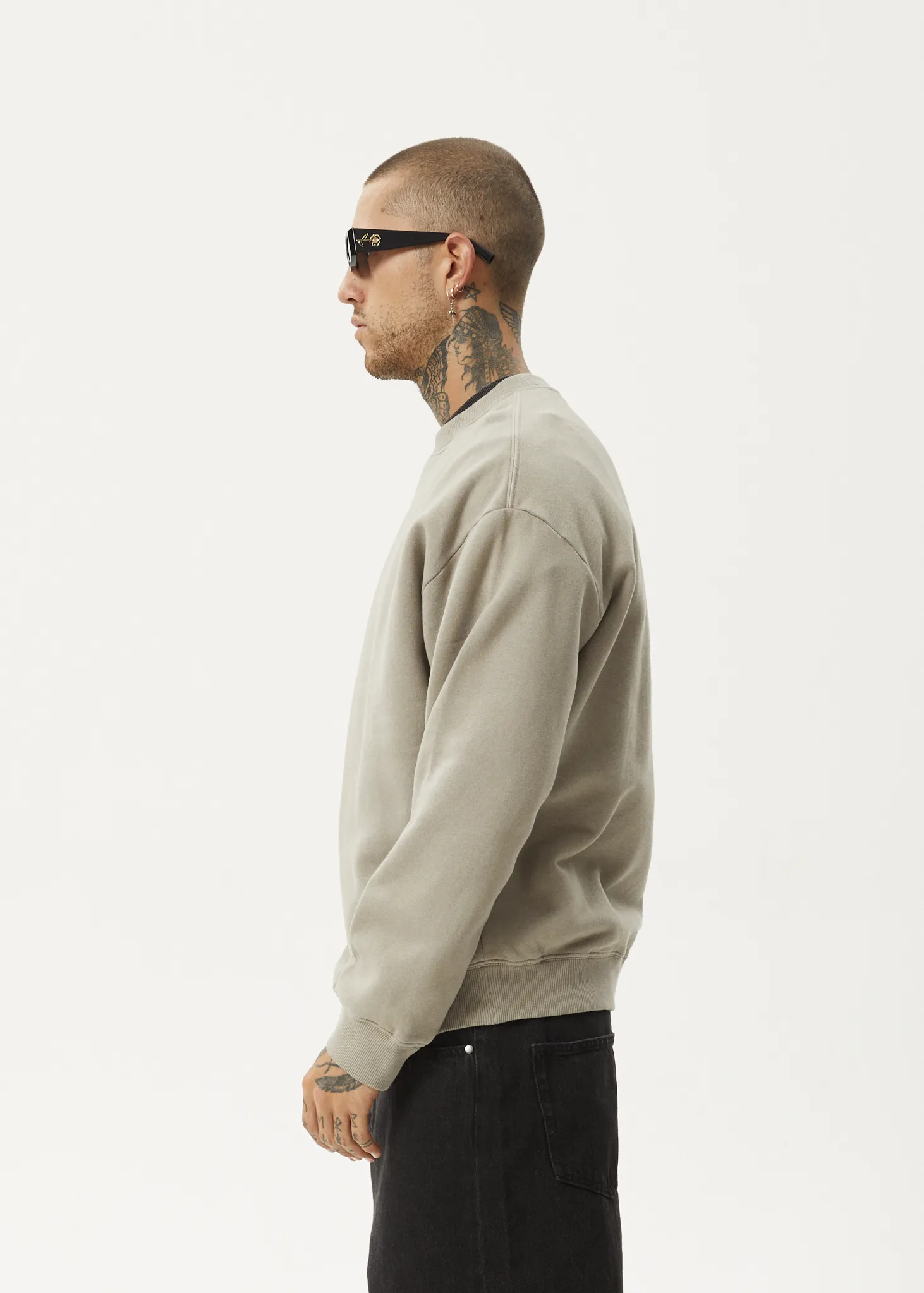 AFENDS Mens Repeat - Crew Neck - Olive