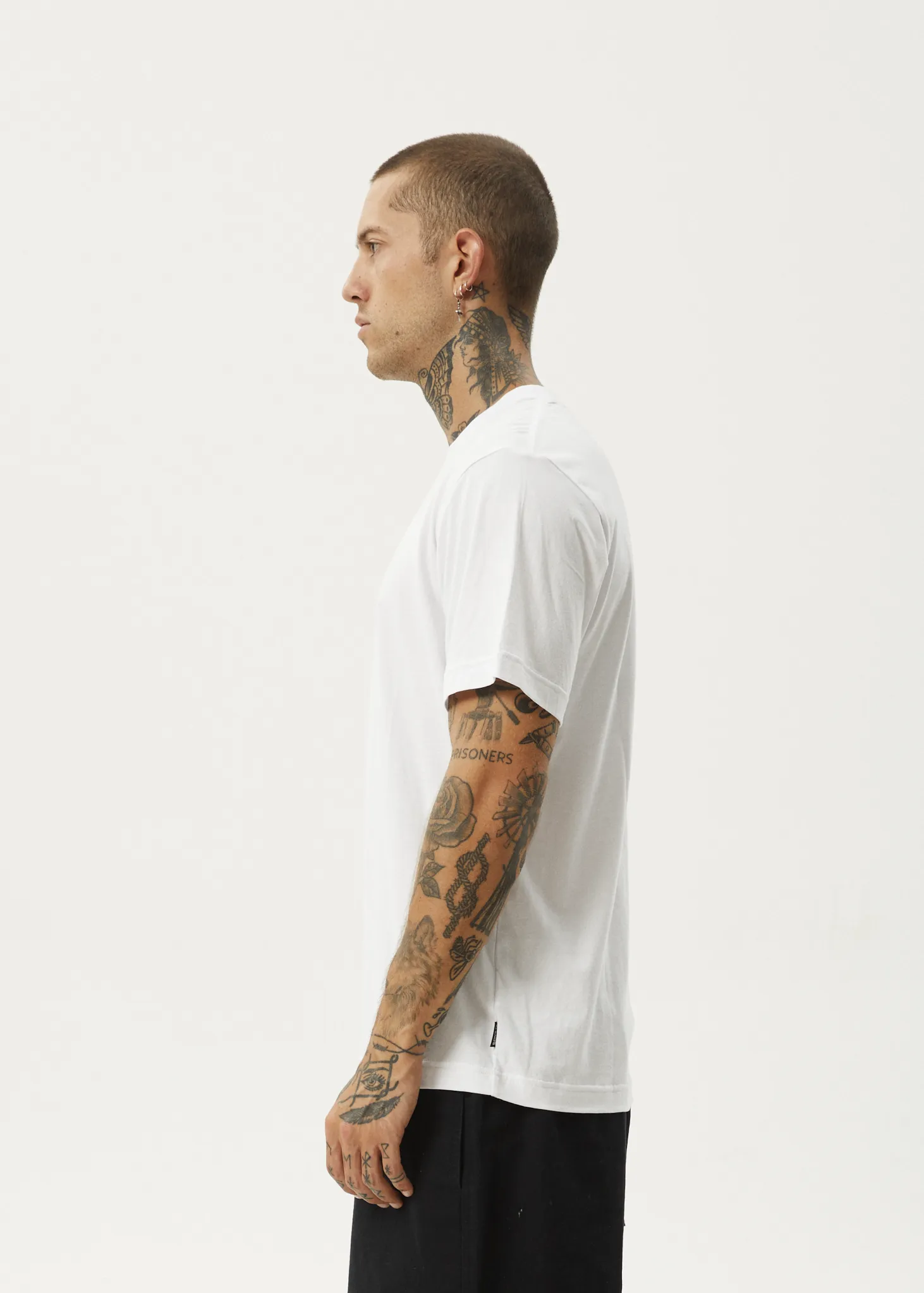 AFENDS Mens Thrown Out - Retro Fit Tee - White / Black