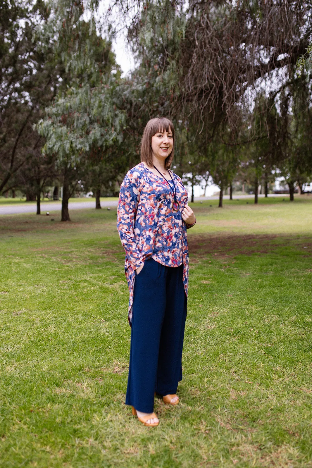 AMARIS Longline Jacket in Navy Autumn Leaves