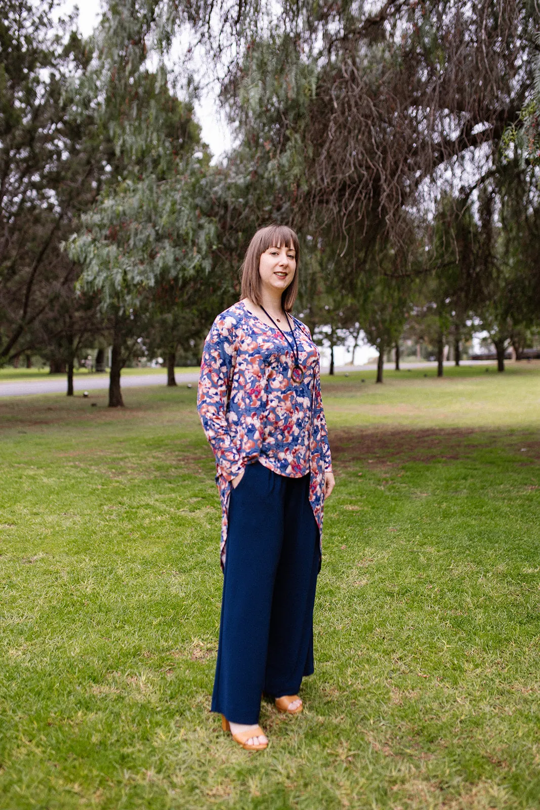 AMARIS Longline Jacket in Navy Autumn Leaves