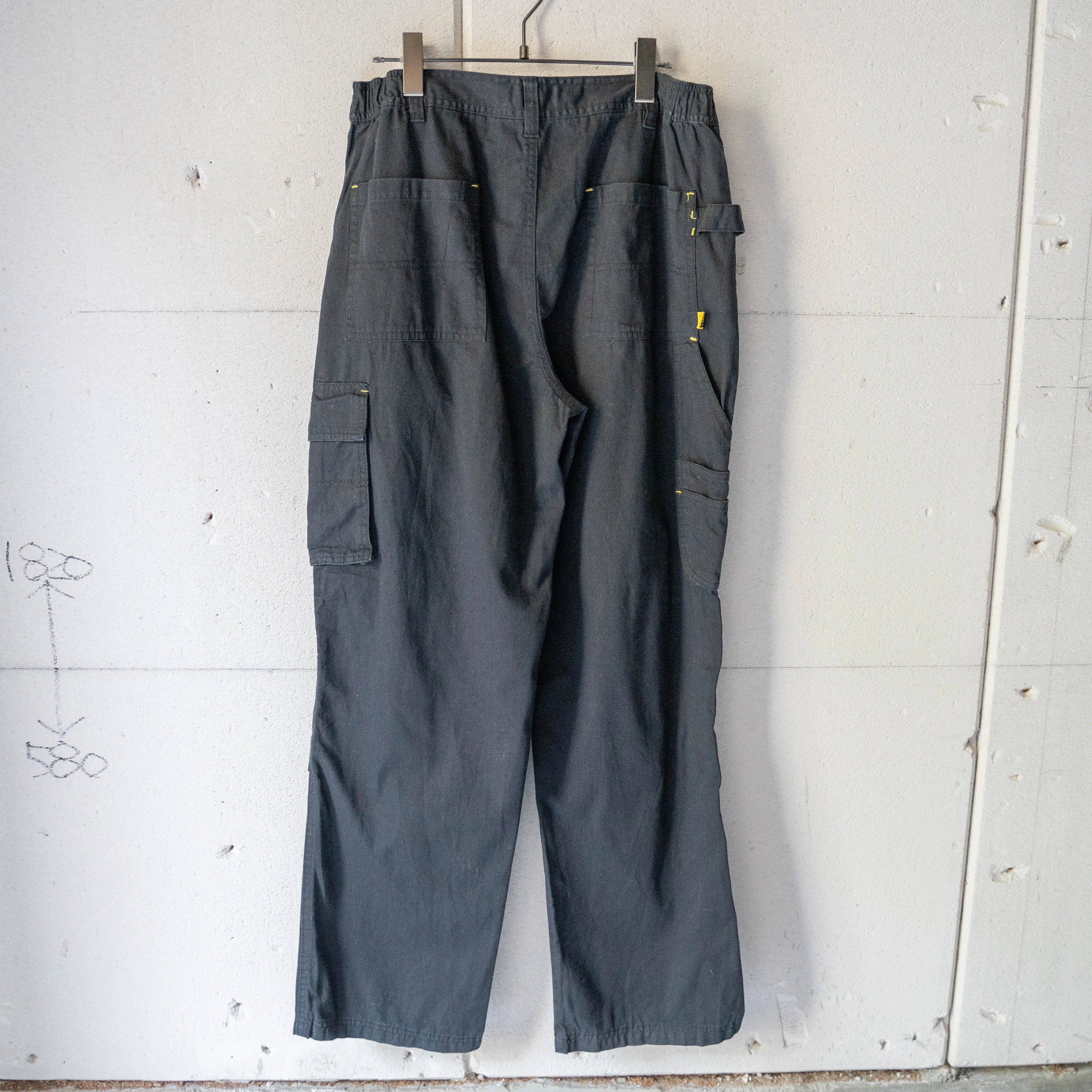 around 1990s black color cargo work pants -good gimmick-