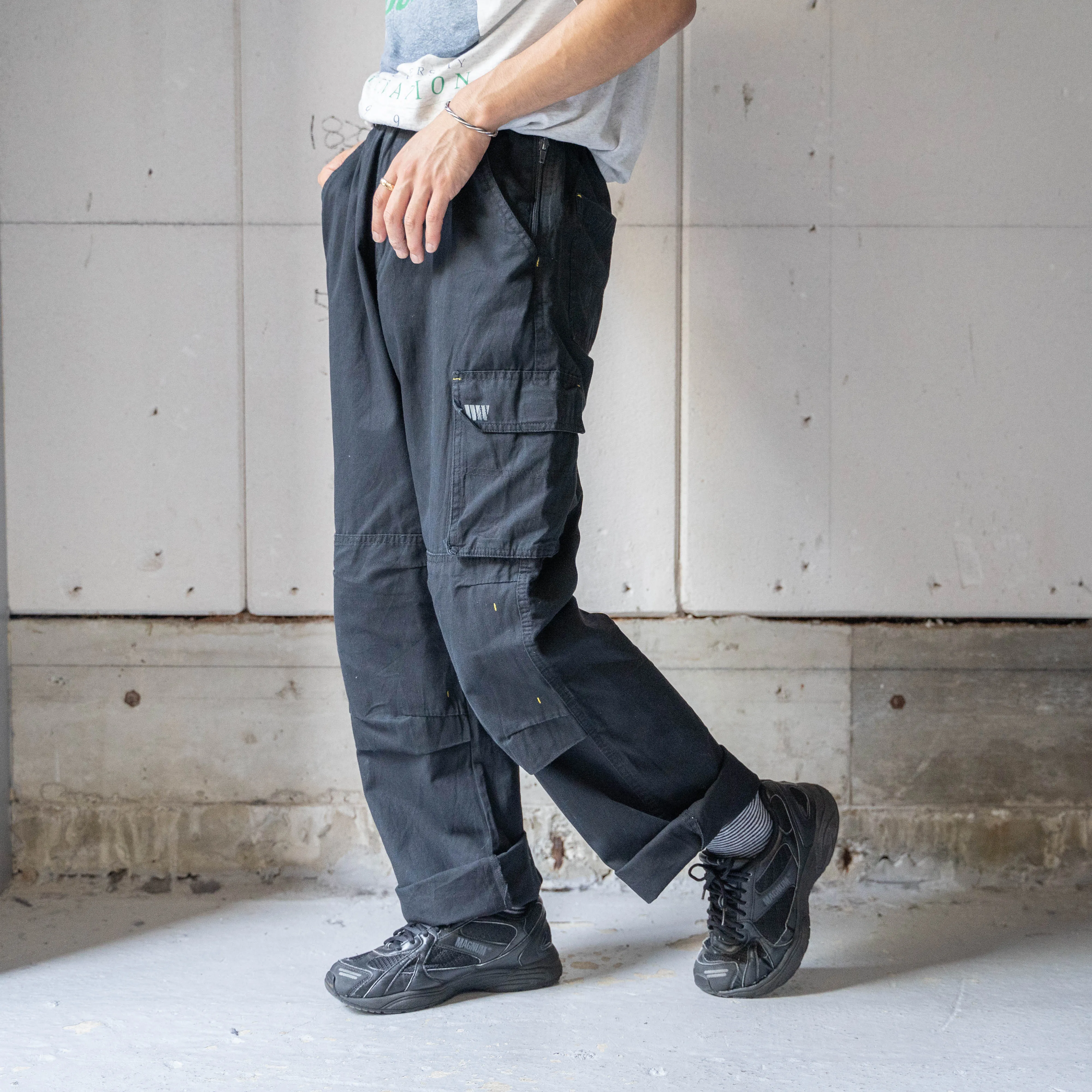 around 1990s black color cargo work pants -good gimmick-