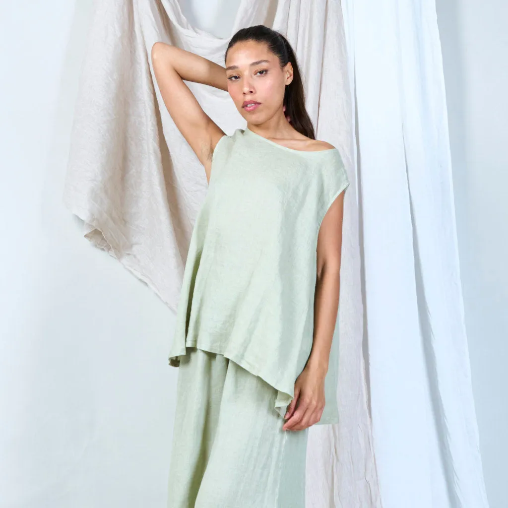 Buttoned linen vest with asymmetric hem wholesale