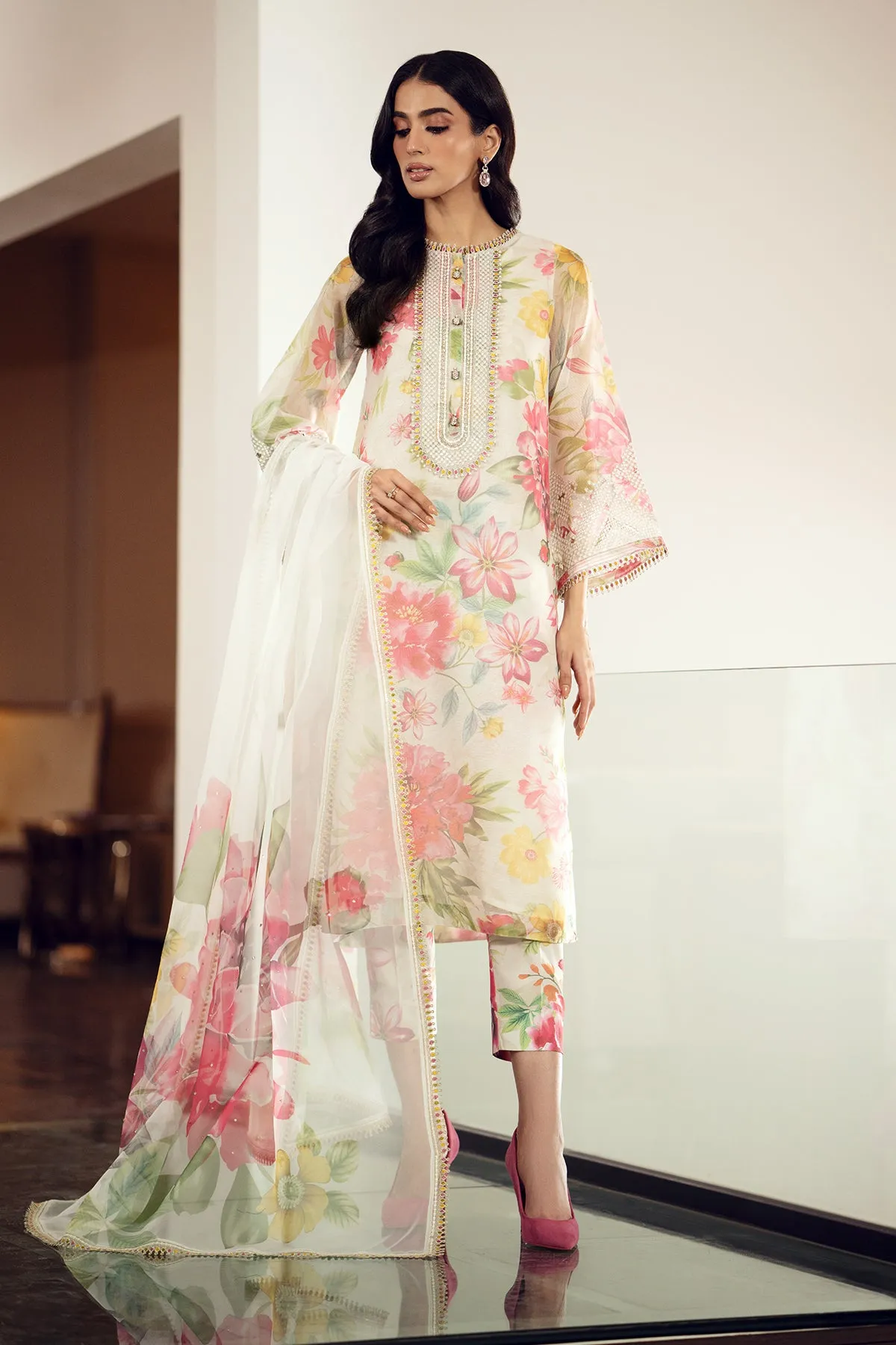 EMBROIDERED COTTON PATTI UF-510