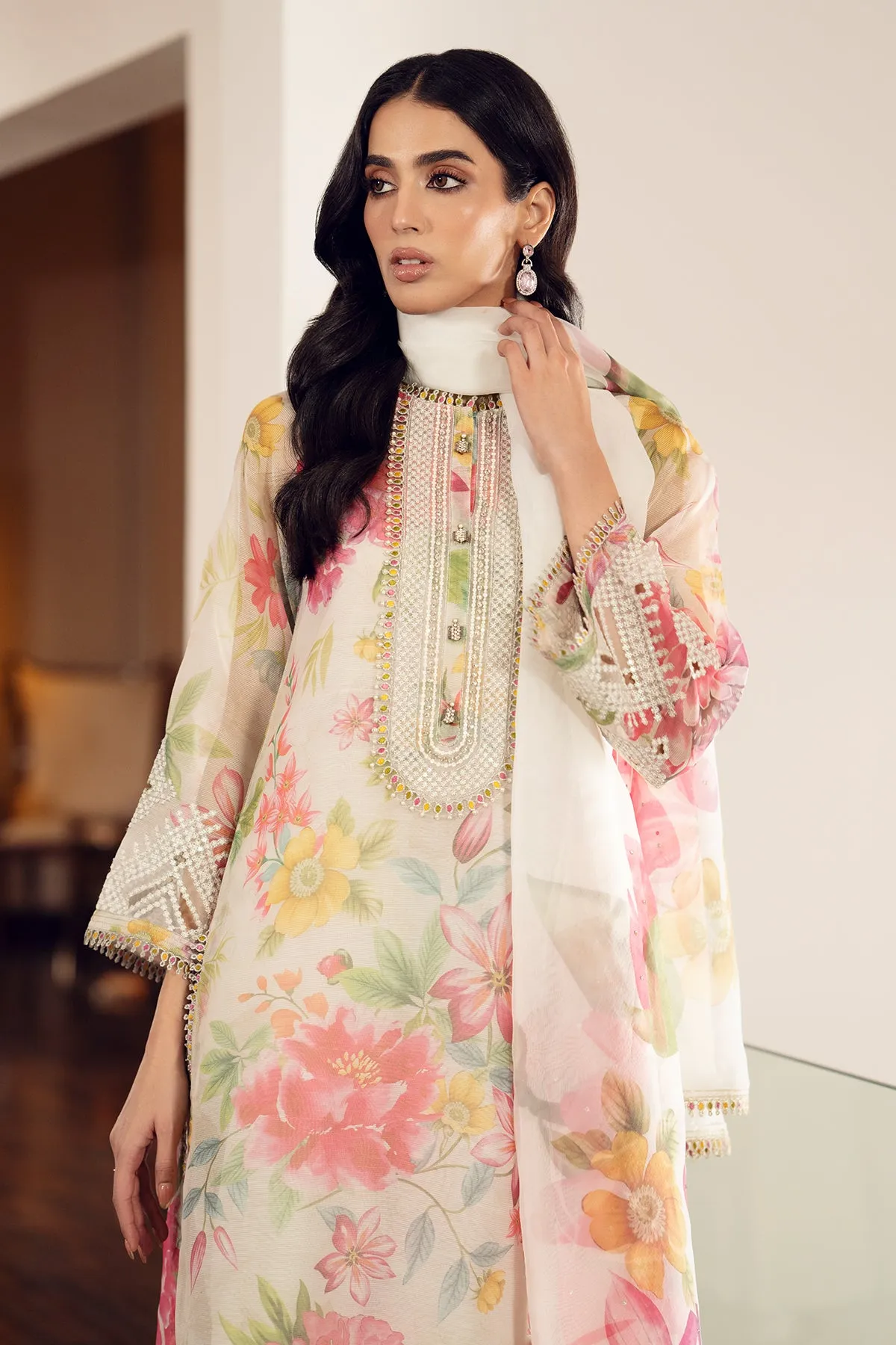 EMBROIDERED COTTON PATTI UF-510