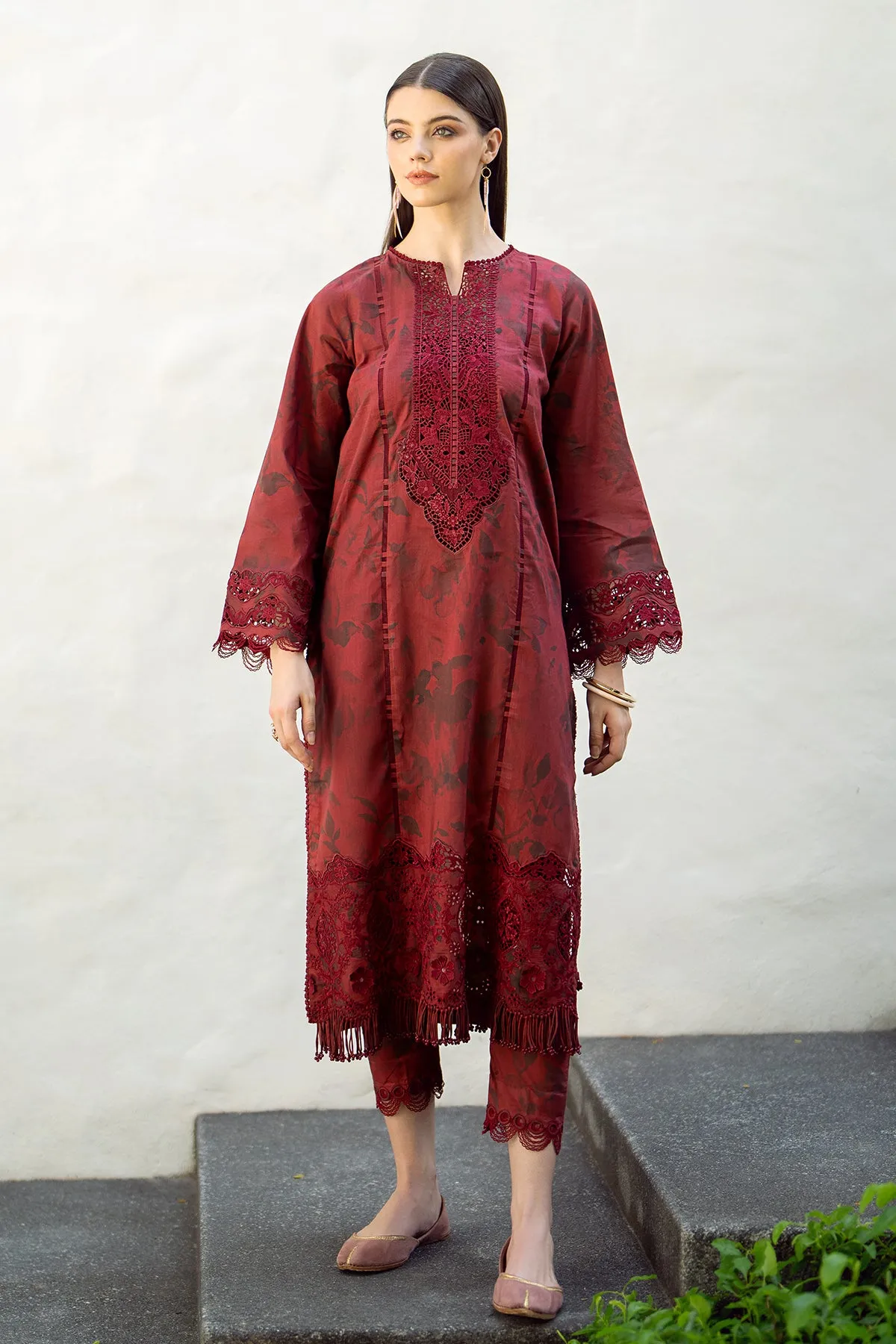 EMBROIDERED PRINTED LAWN UF-545