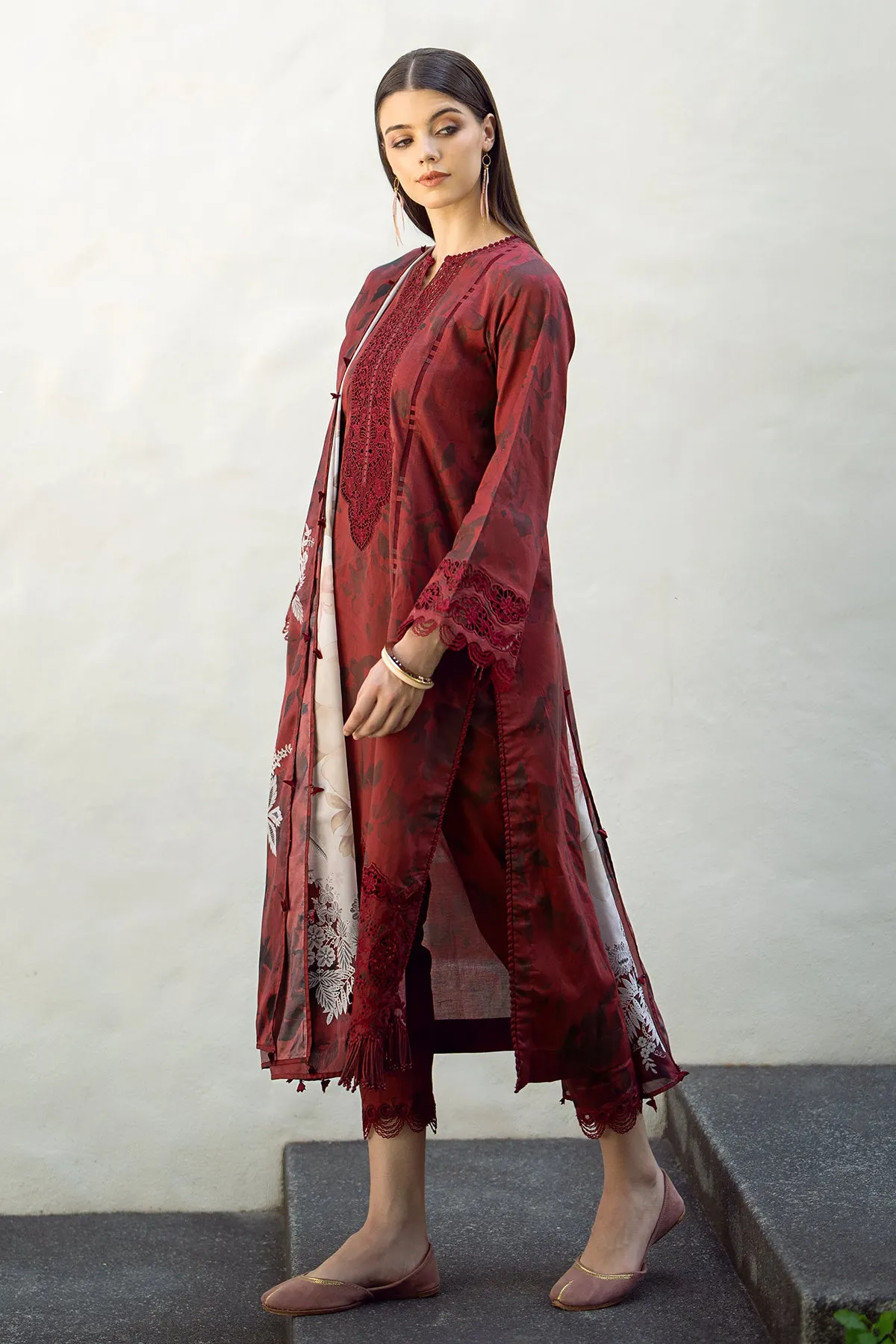 EMBROIDERED PRINTED LAWN UF-545