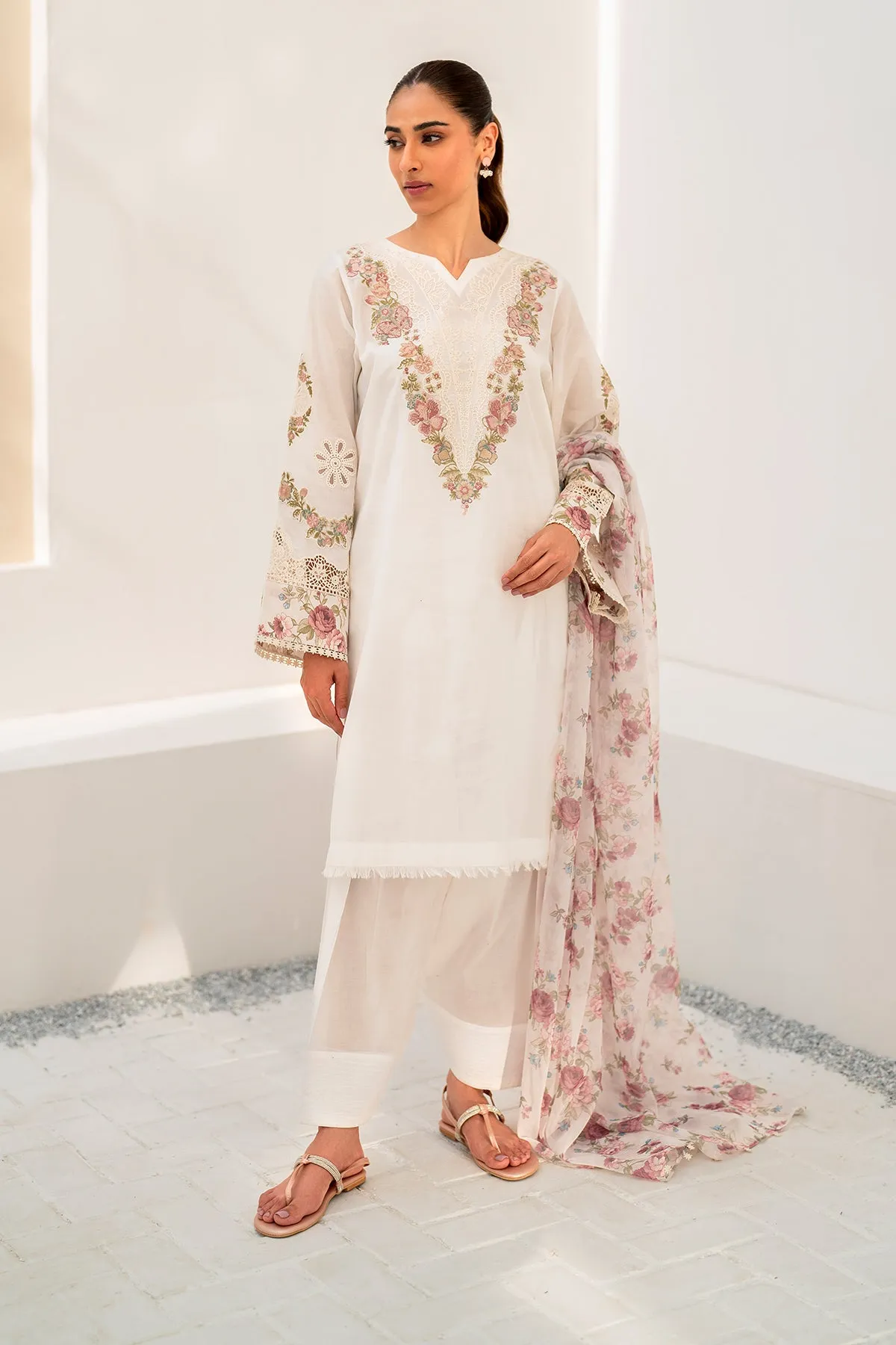 EMBROIDERED PRINTED LAWN UF-665