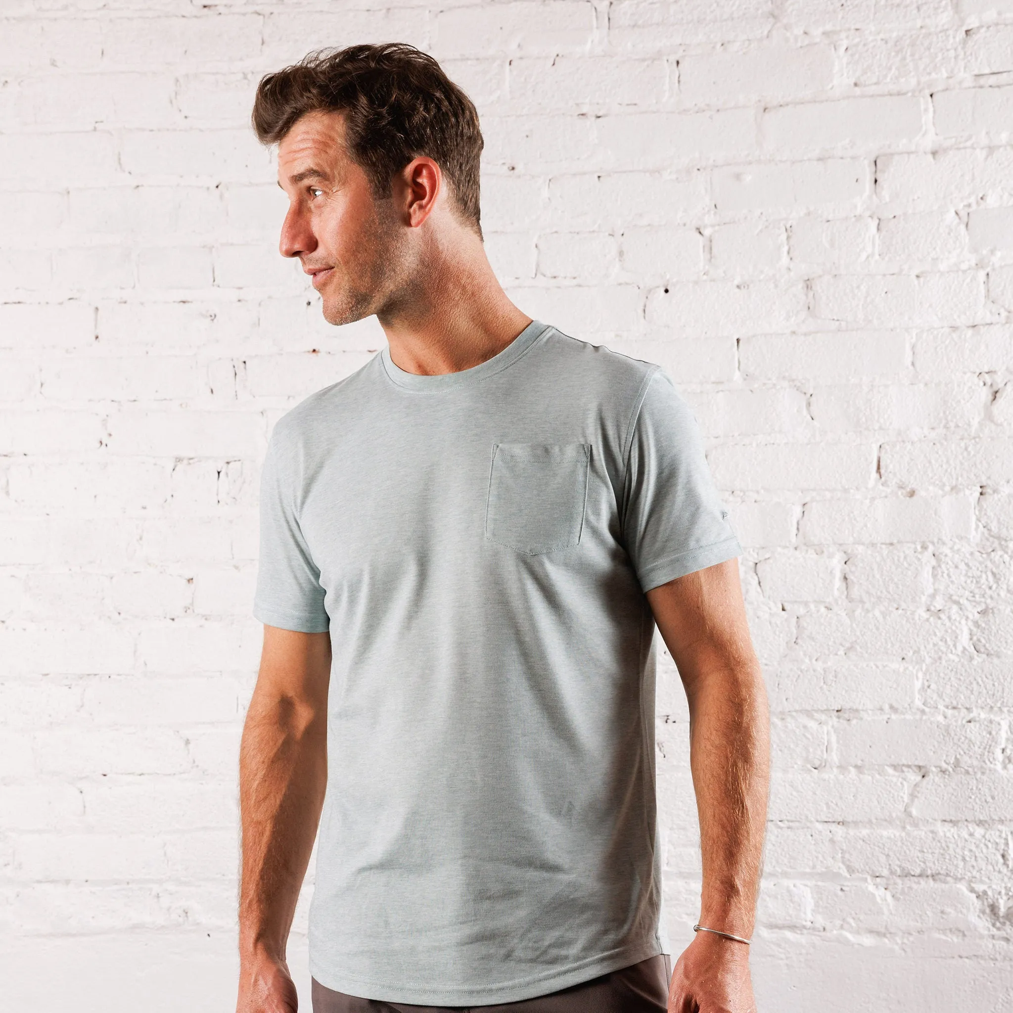 Everyday Tee with Pocket in Heather Gray Green