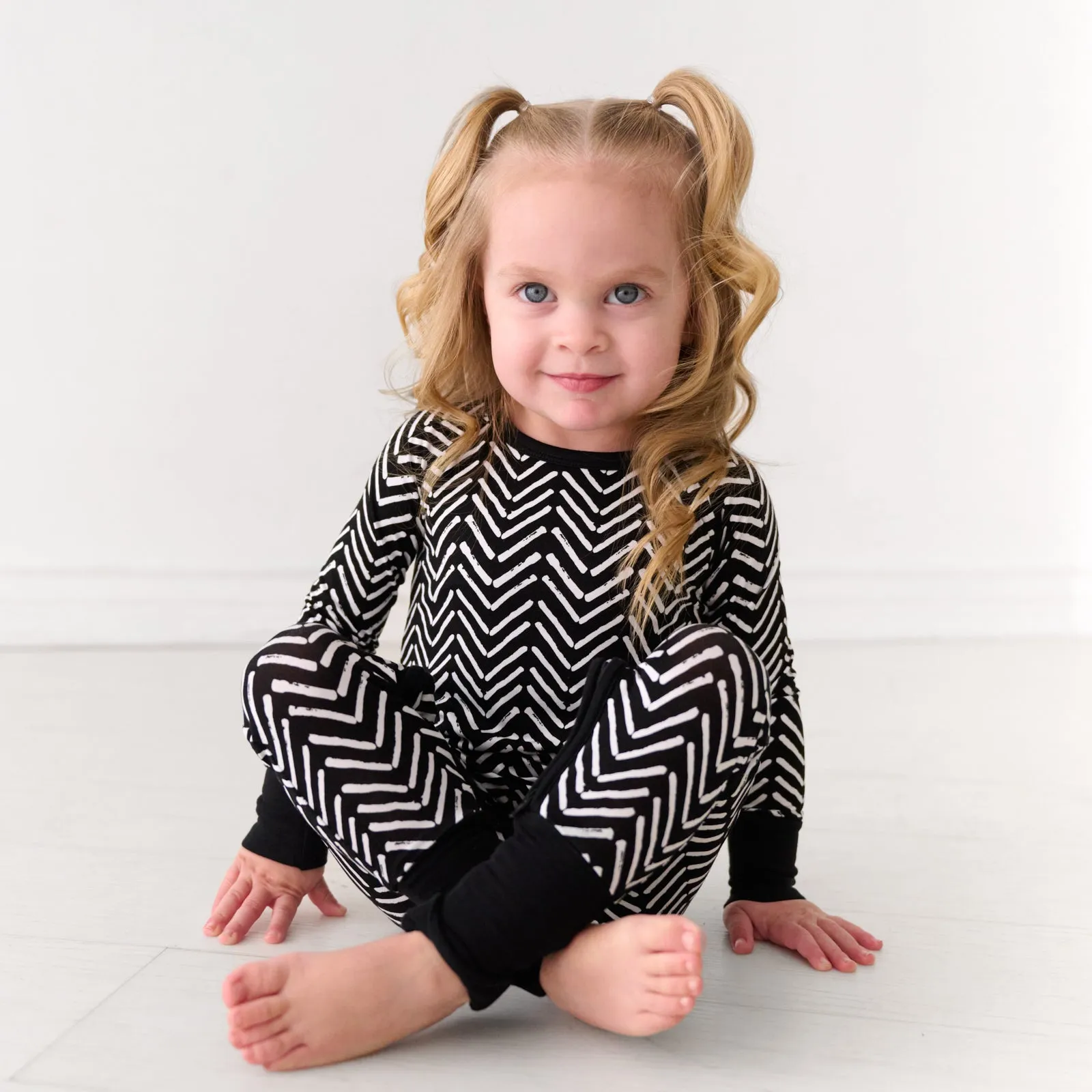 Monochrome Chevron Crescent Zippy