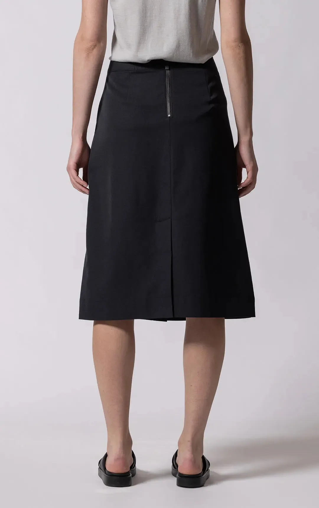 PERFORMANCE TWILL SKIRT