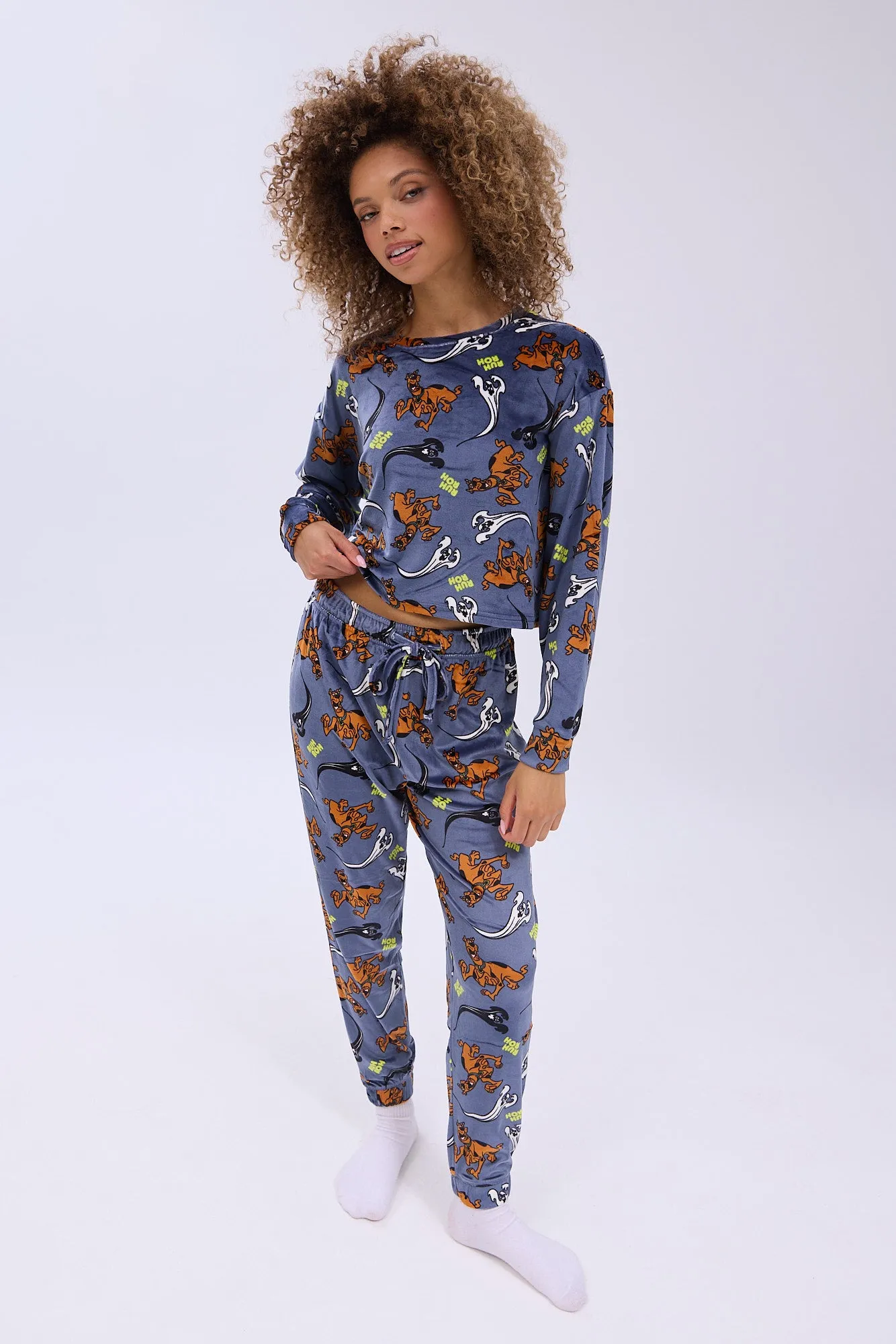 Scooby-Doo Printed Velour Pajama Jogger And Tee Set