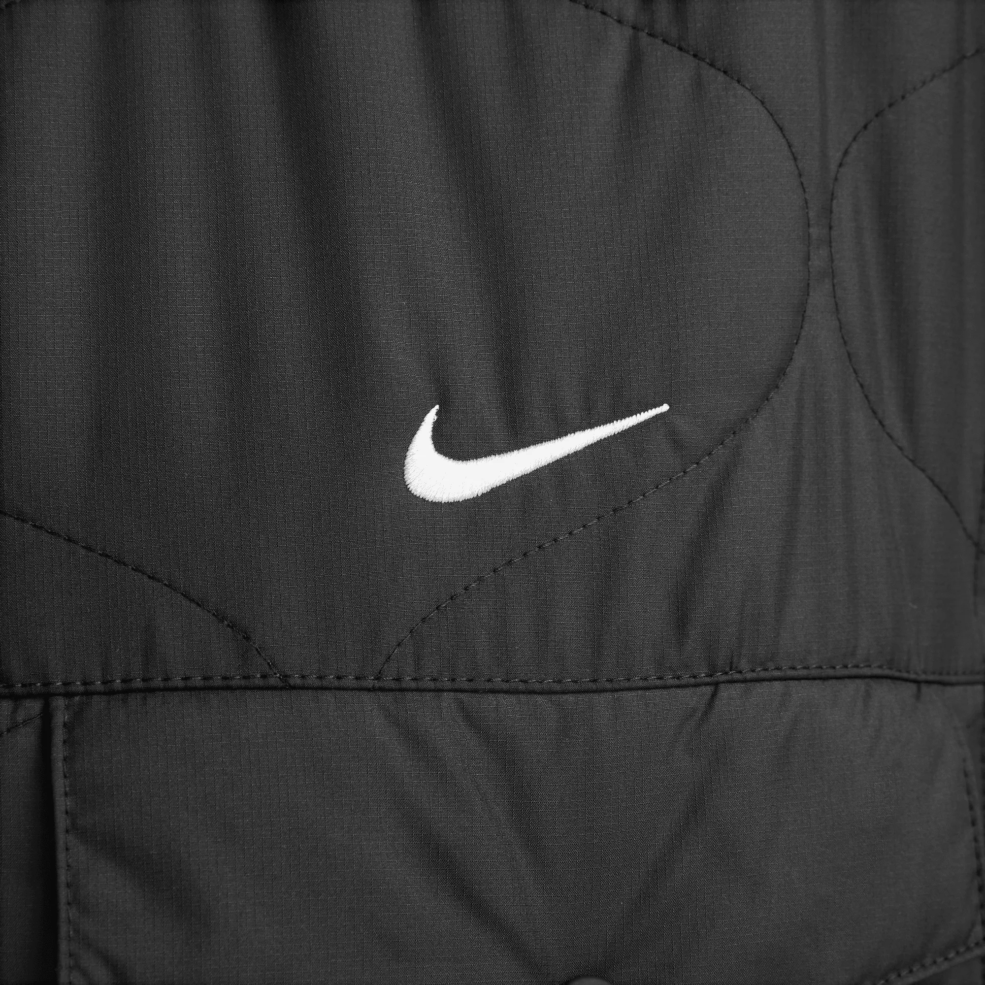 Women's Nike Sportswear Essential Quilted Vest - Black/White